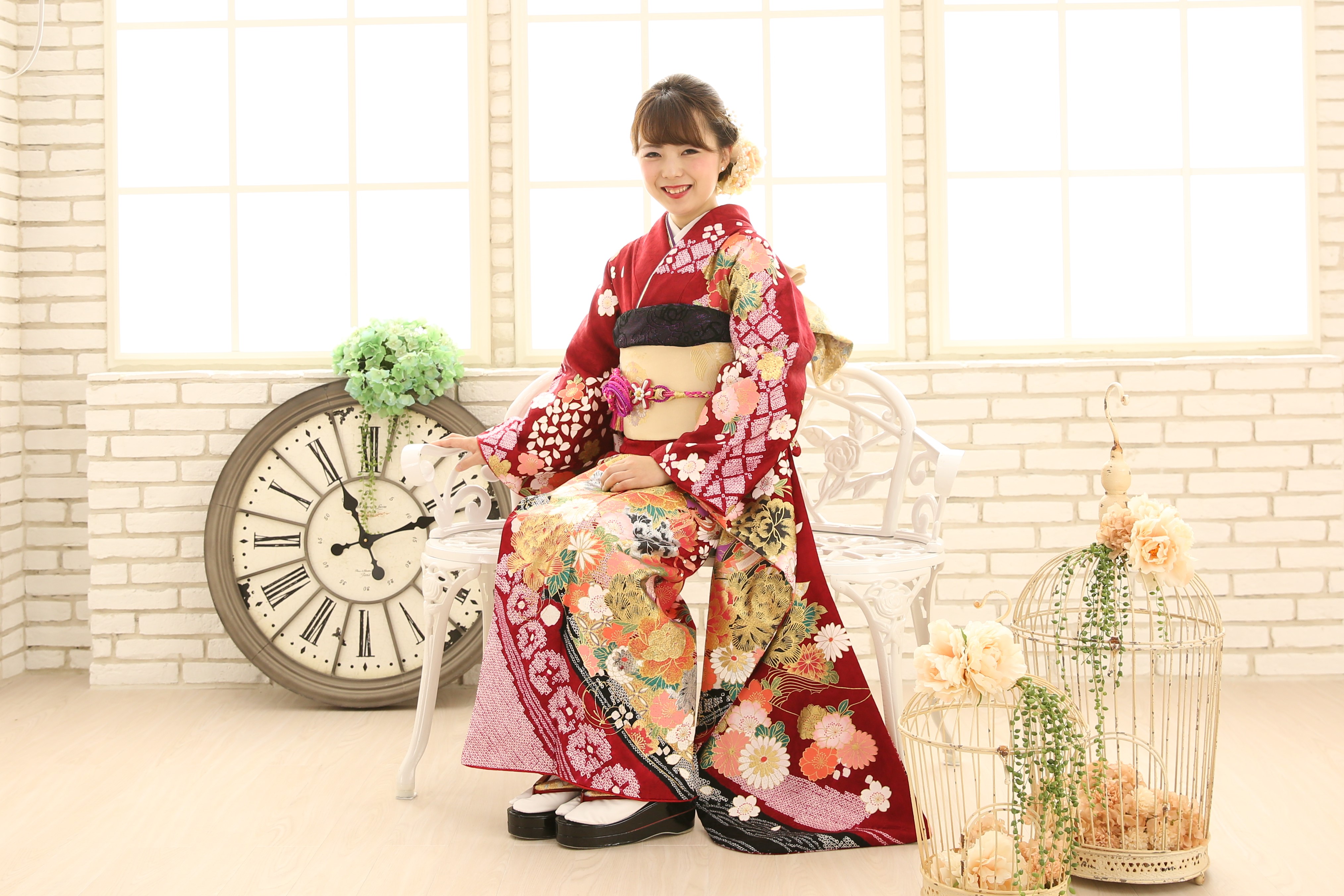 成人式前撮り撮影で振袖 袴 ドレスを着られました | 姫路の写真館 
